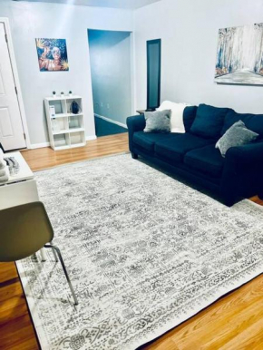 Spacious Cozy 2 Bedroom - Near EWR/NYC/OUTLET MALL